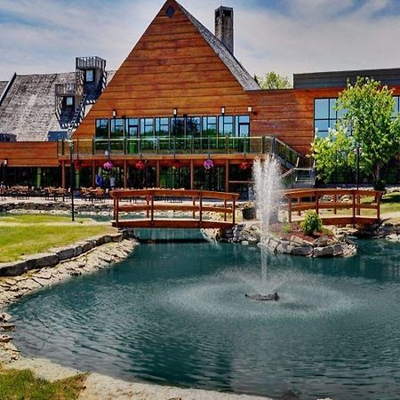 Lakeview Hecla Resort Bagian luar foto