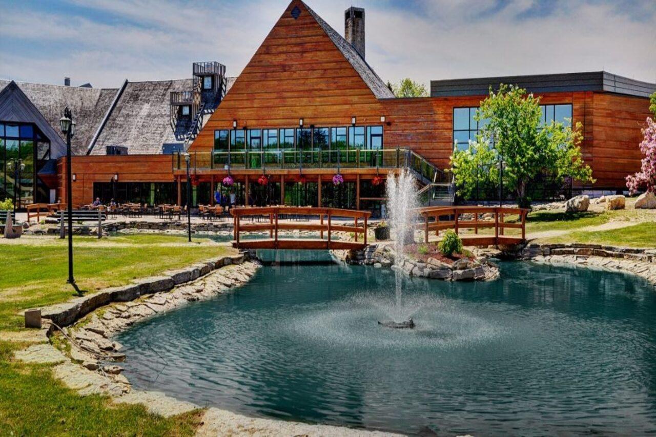 Lakeview Hecla Resort Bagian luar foto