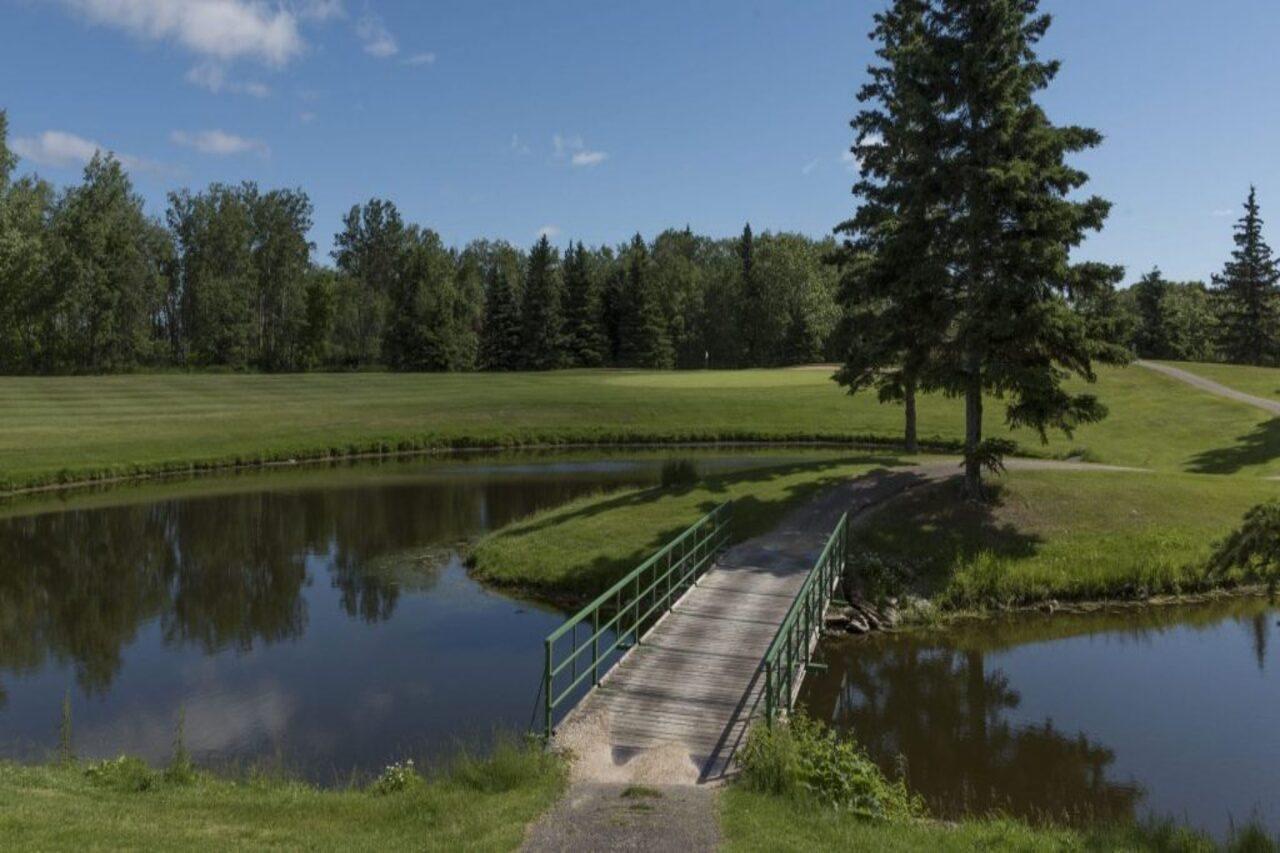 Lakeview Hecla Resort Bagian luar foto